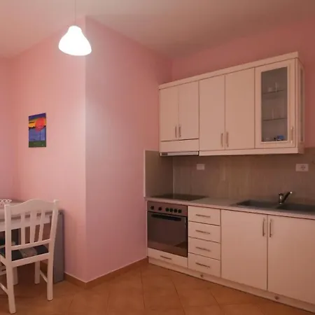 Roboci Apartment Sarande