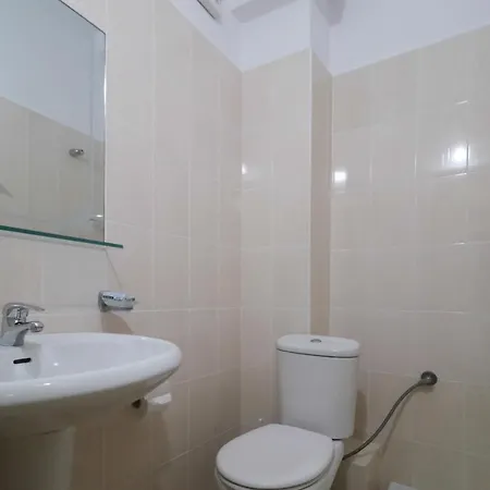 Roboci Sarande